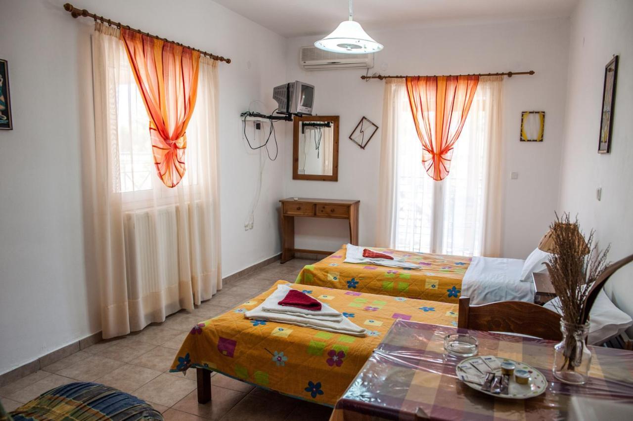Thimios Rooms Keramiai Bagian luar foto