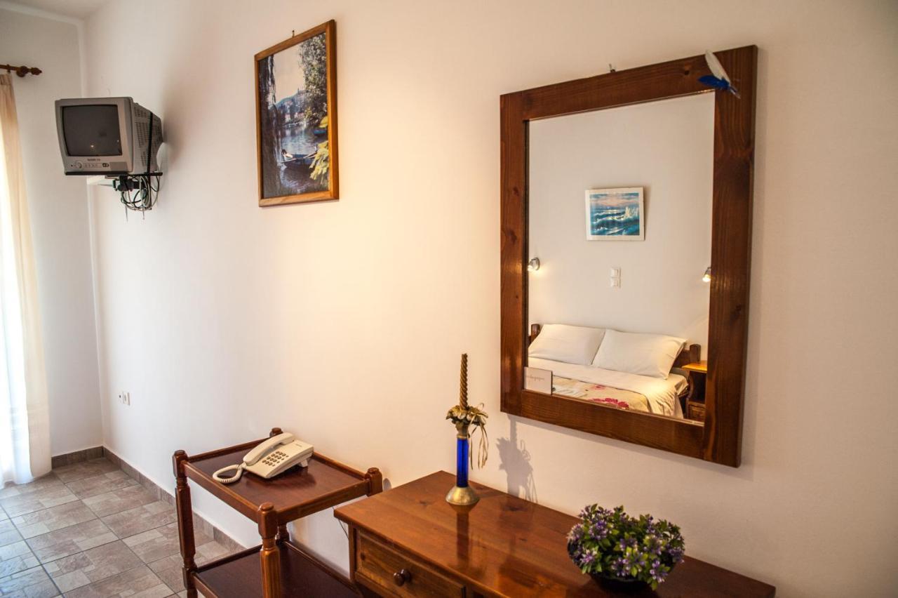 Thimios Rooms Keramiai Bagian luar foto