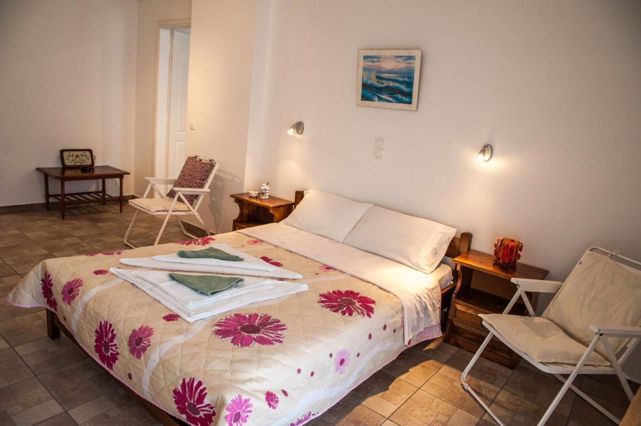 Thimios Rooms Keramiai Bagian luar foto