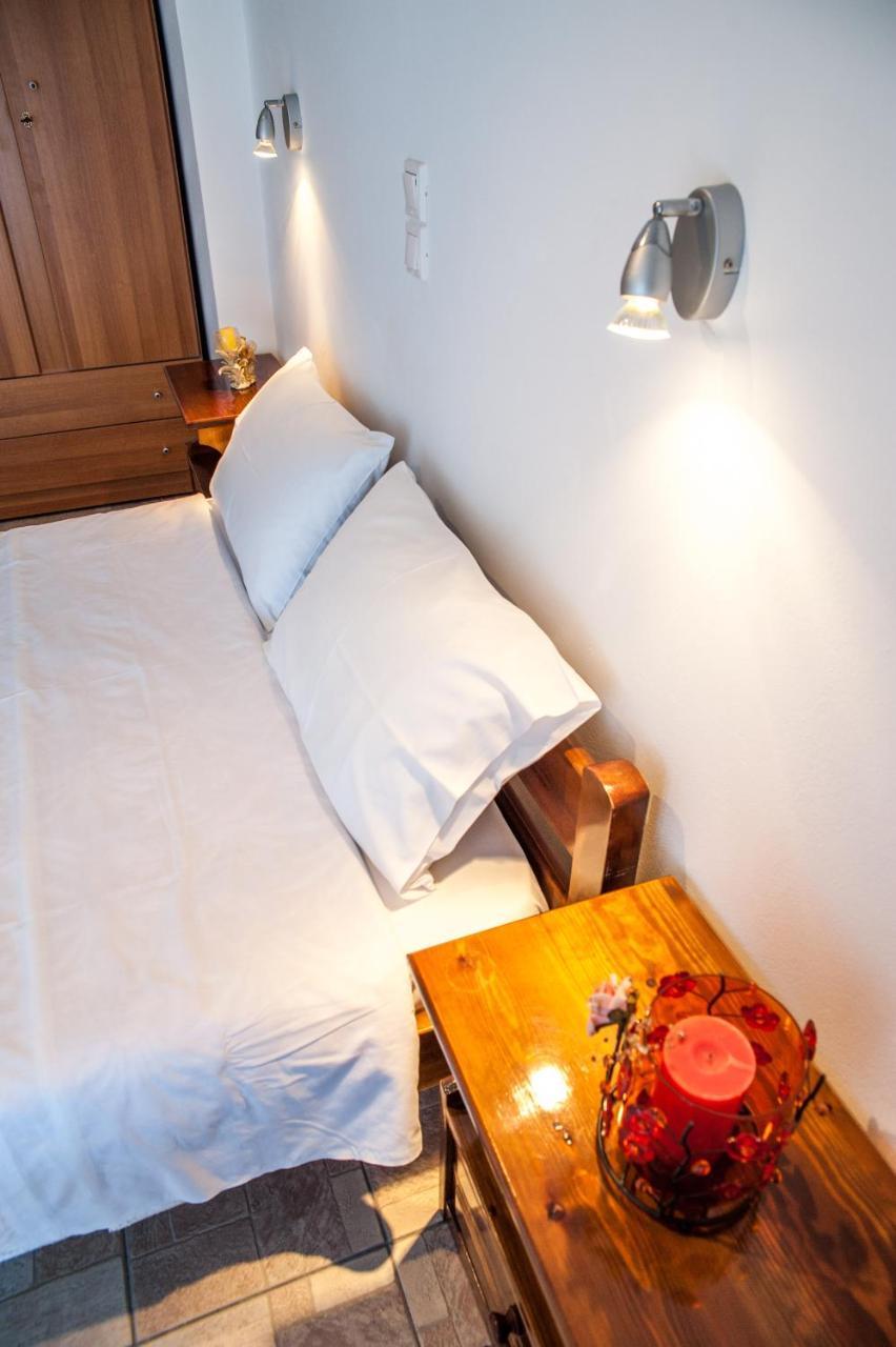 Thimios Rooms Keramiai Bagian luar foto