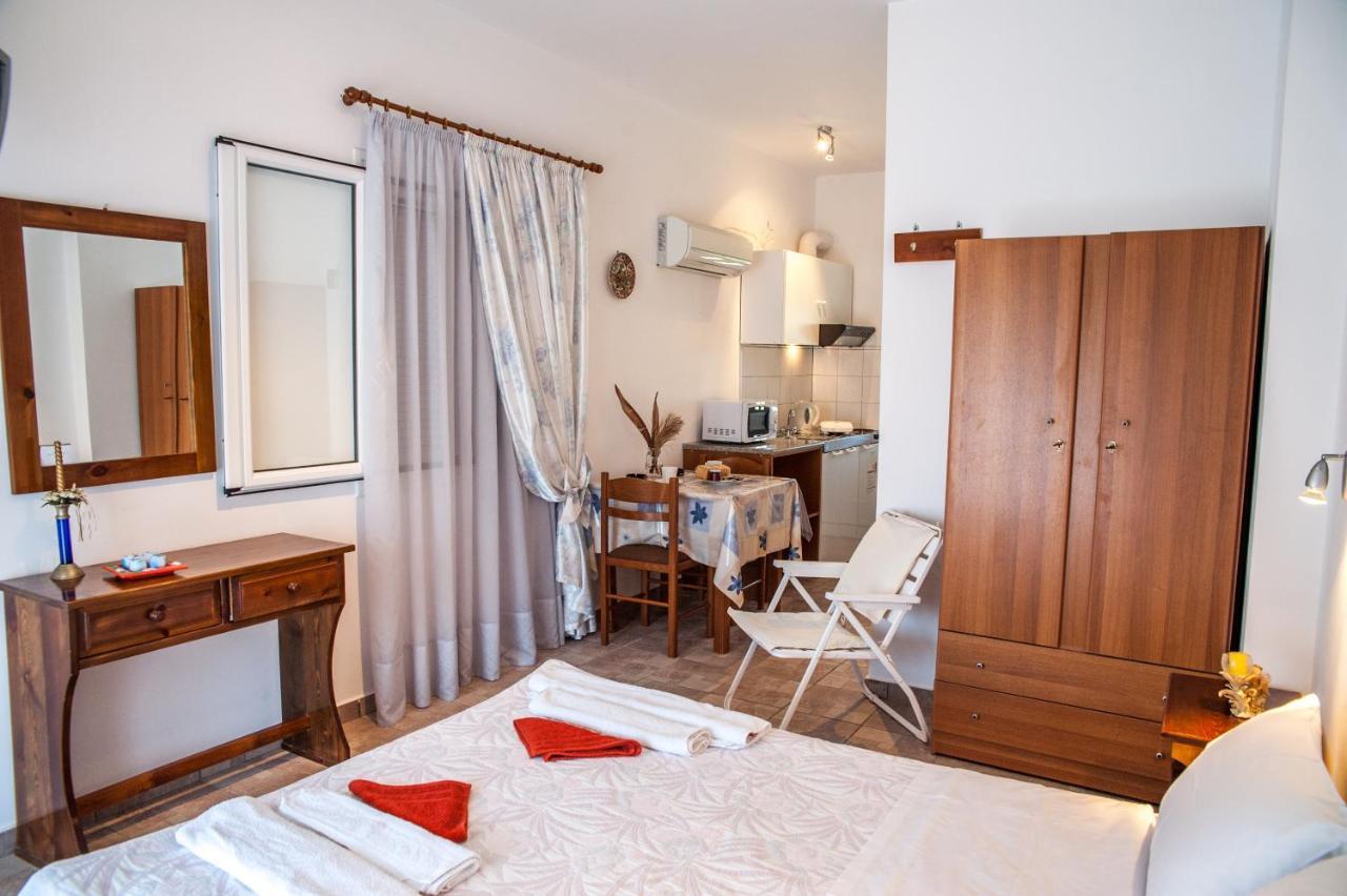 Thimios Rooms Keramiai Bagian luar foto