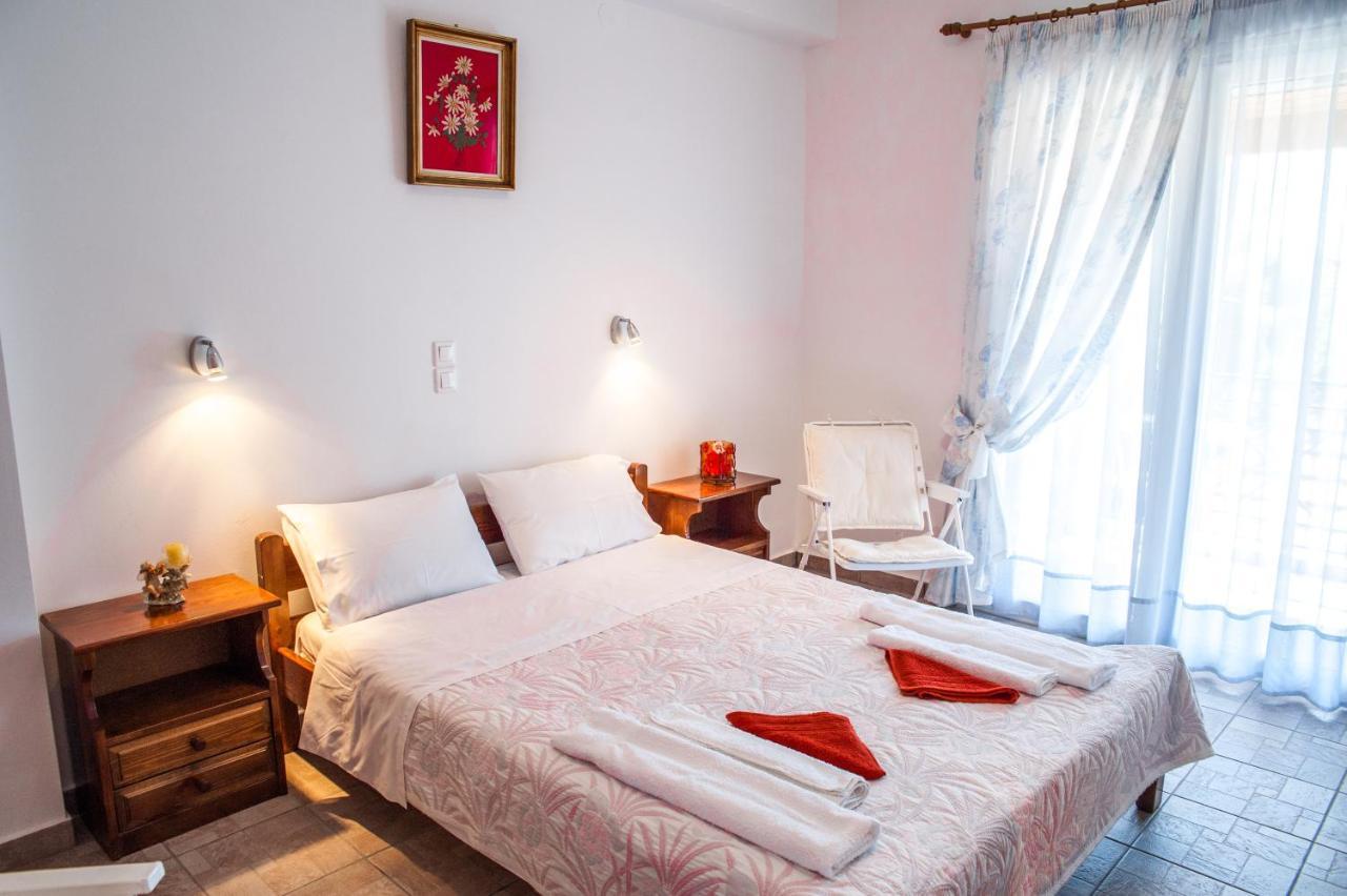 Thimios Rooms Keramiai Bagian luar foto
