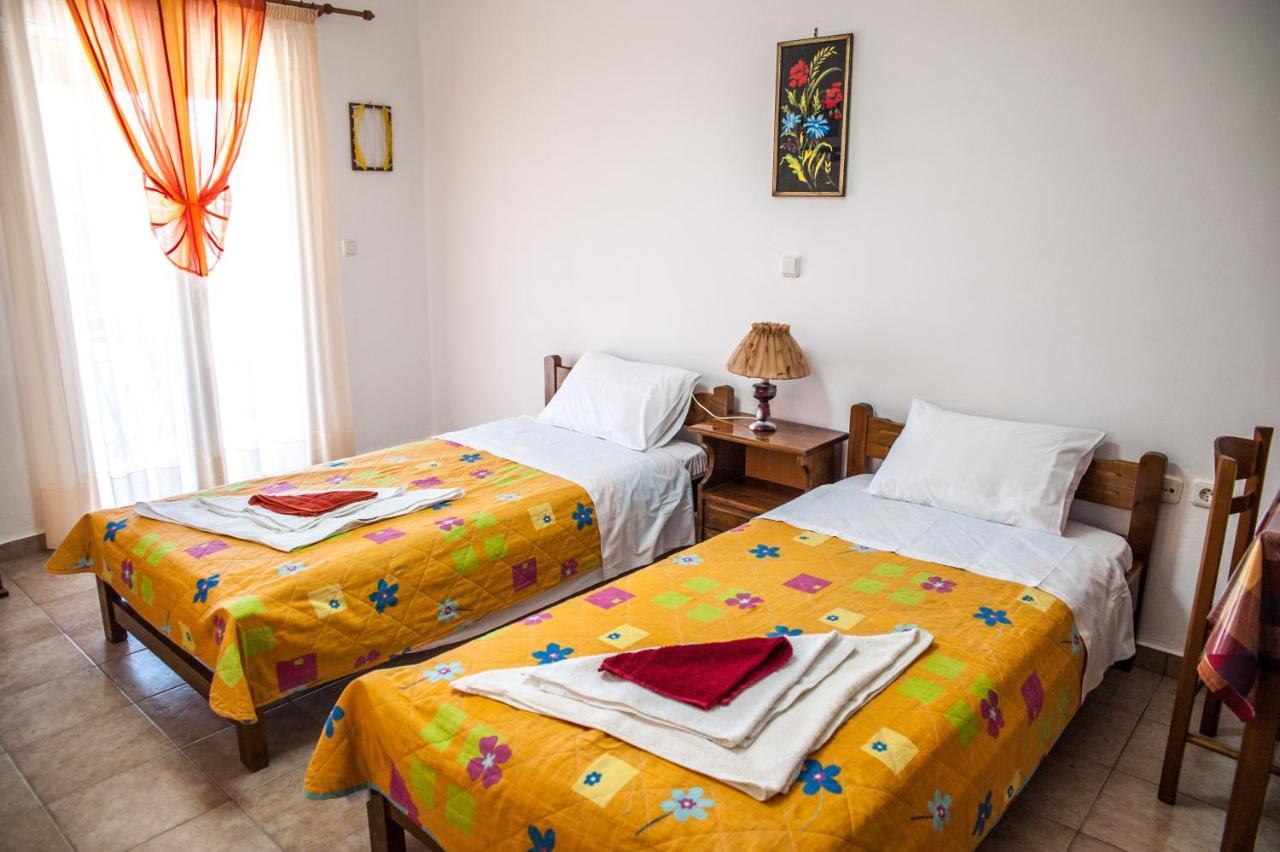 Thimios Rooms Keramiai Bagian luar foto