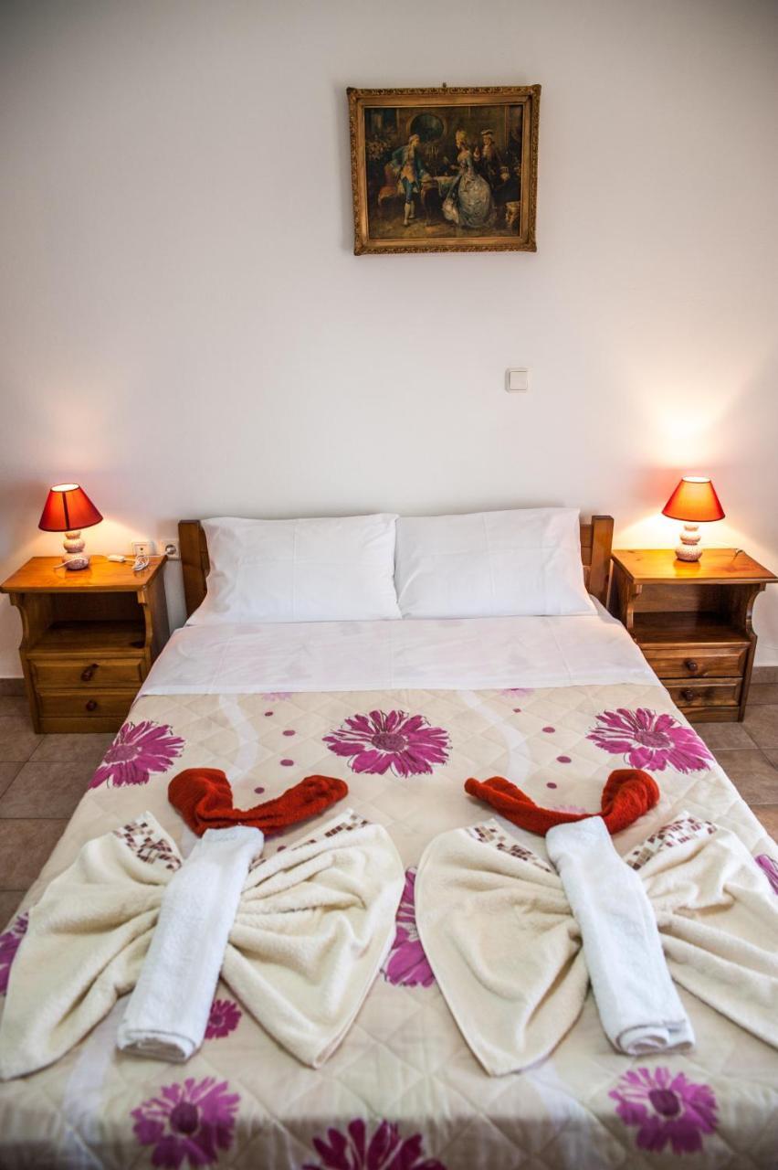 Thimios Rooms Keramiai Bagian luar foto