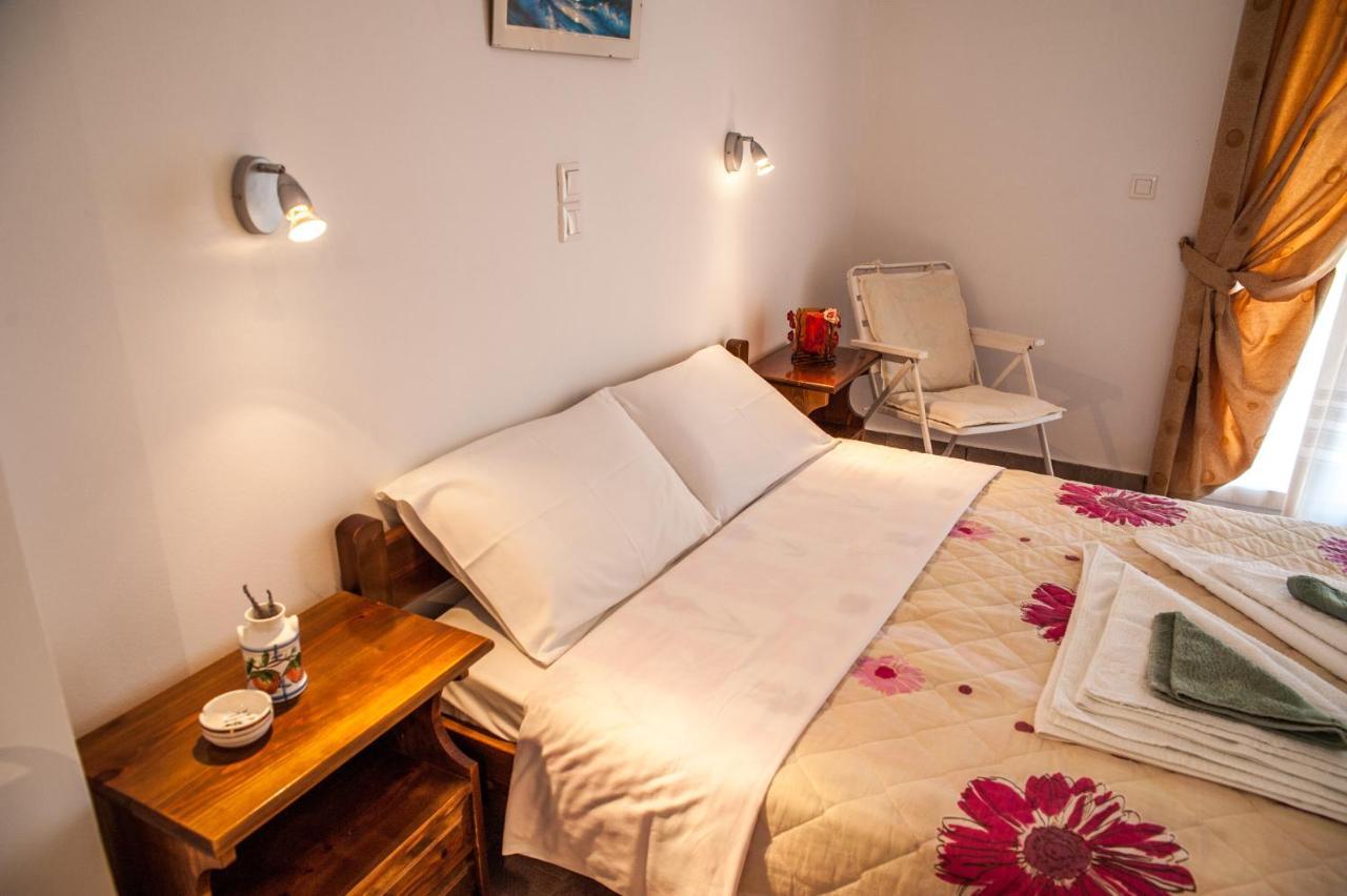 Thimios Rooms Keramiai Bagian luar foto
