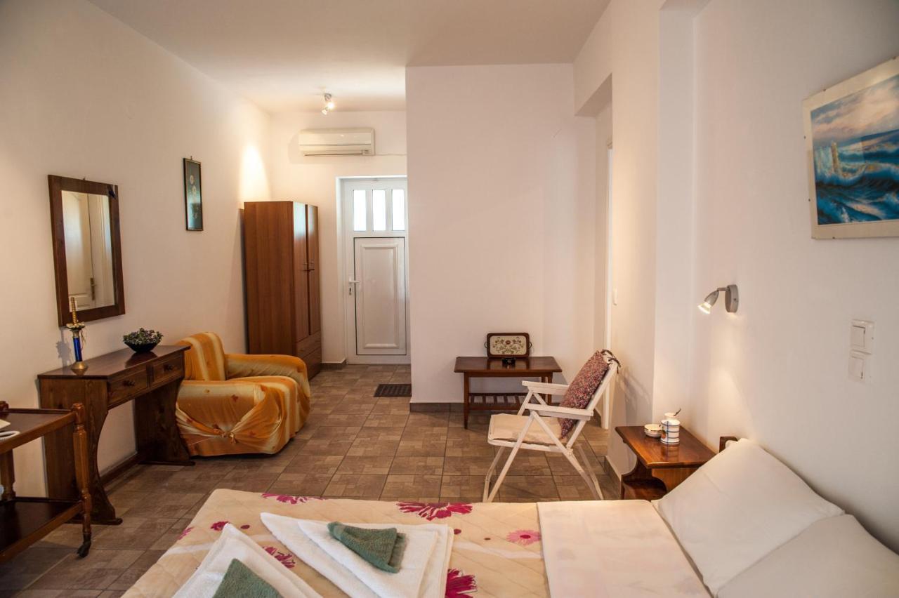 Thimios Rooms Keramiai Bagian luar foto